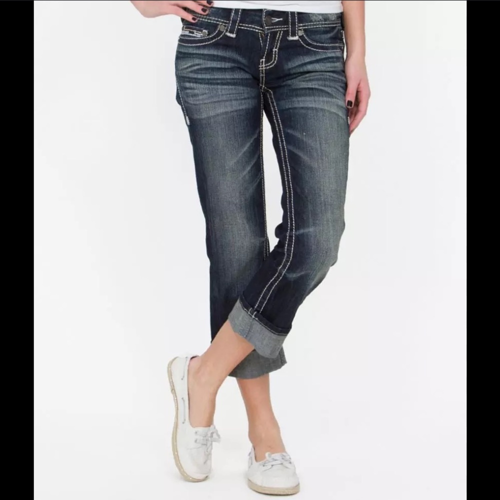50%offw❤️ BKE 💋 BUCKLE Sabrina Stretch Crop Jean 26 124 med wash